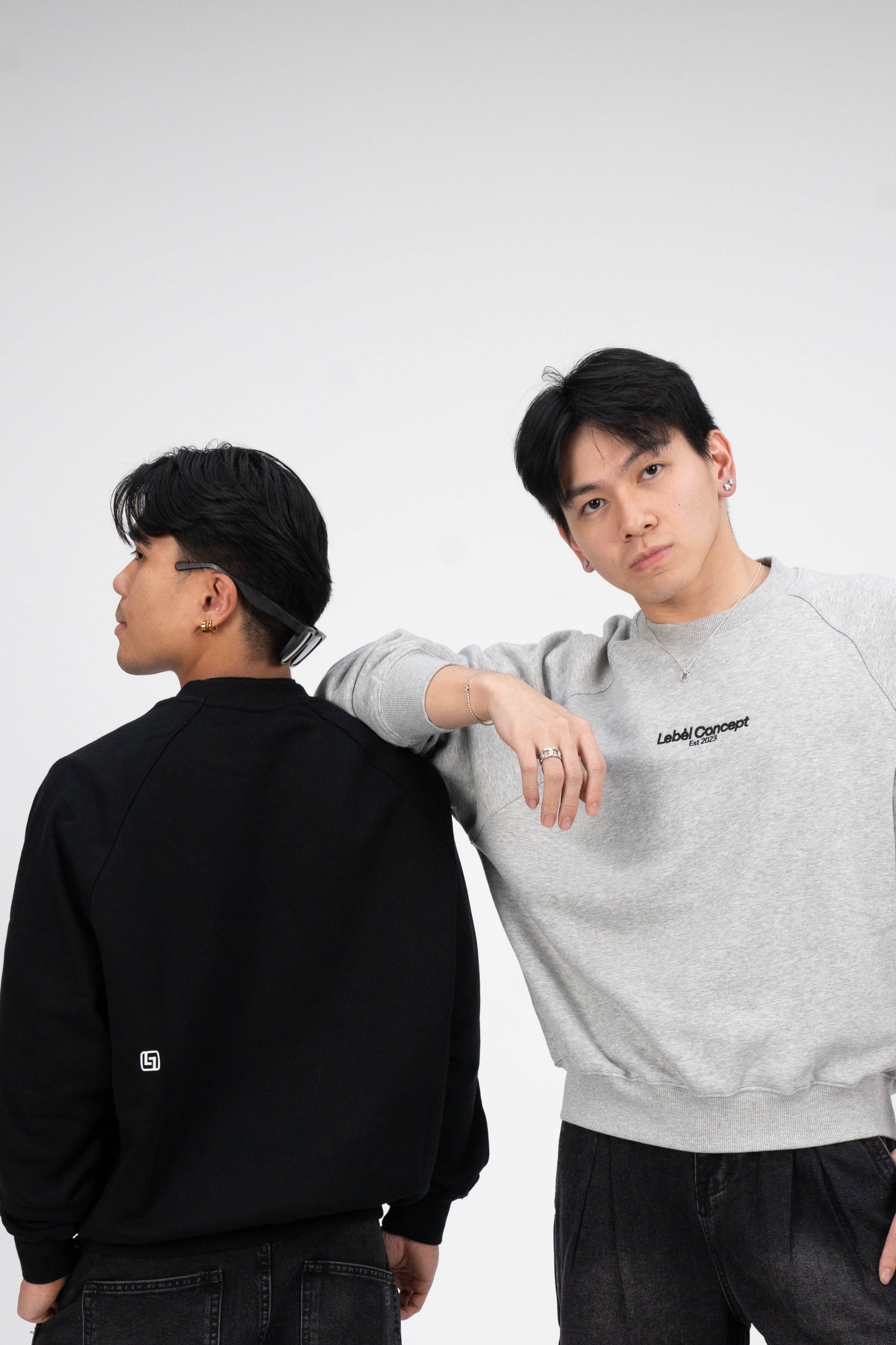 Long Sleeve Sweatshirts Solid Black