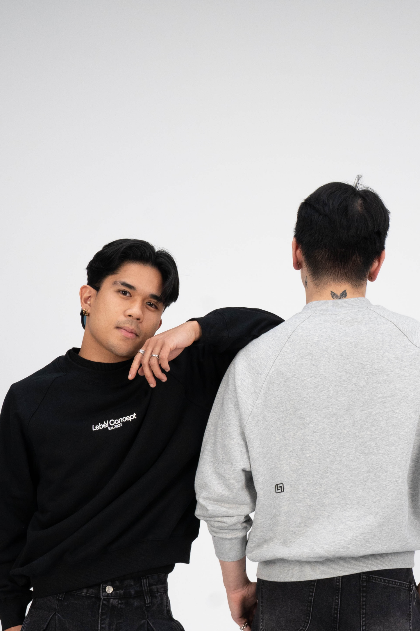 Long Sleeve Sweatshirts Solid Black