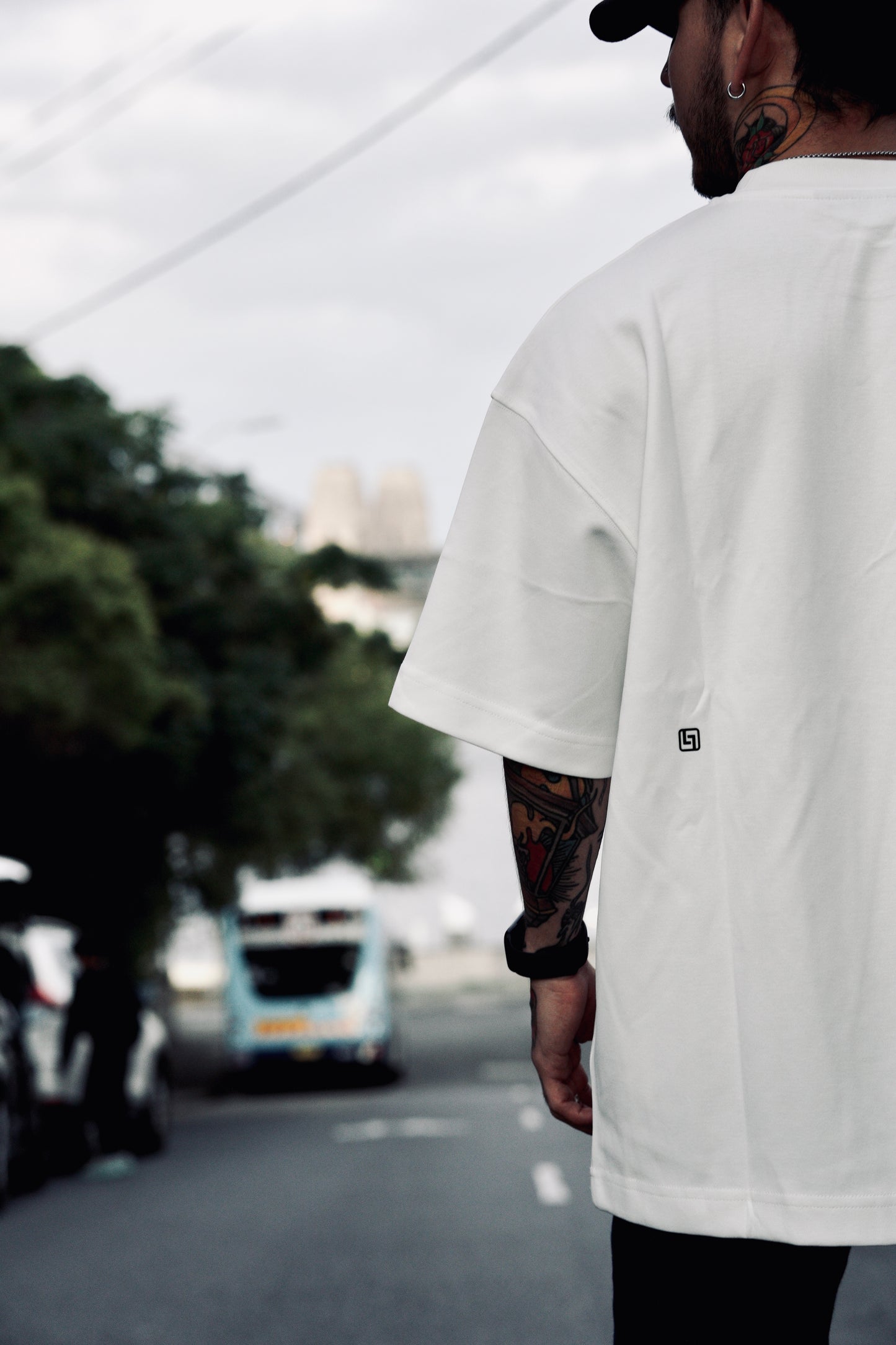 Signature Tees NON-Hardware White V2