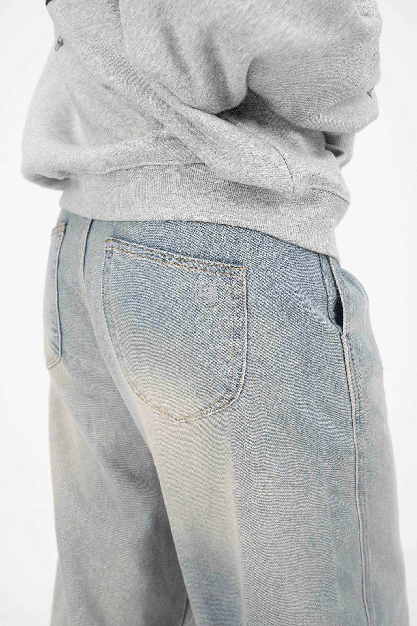 Pleated Jeans Light Grey Bluish